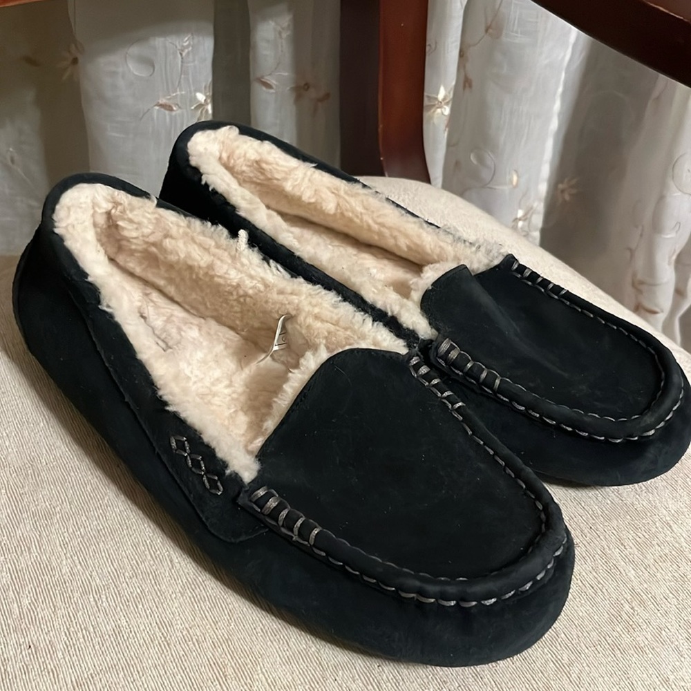 UGG Women’s Ansley 1106878 Navy Size 12 Slippers